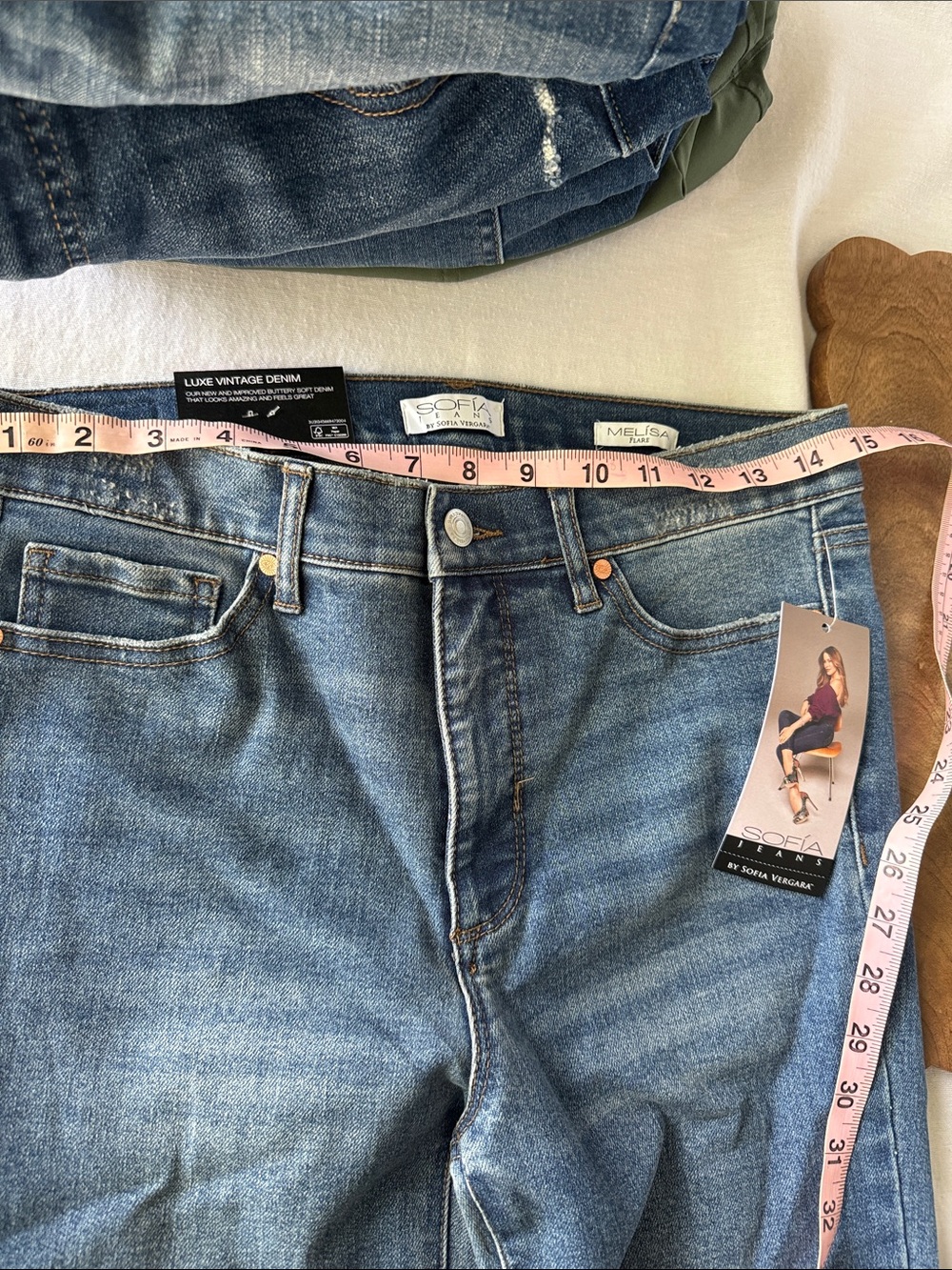 Women’s Sofia averages Size 8 Short Flared Jeans - Blue Denim - Picture 2 of 4